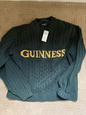 Abercrombie & Fitch Men's Guinness Cable Crew Sweater - Dark Spruce